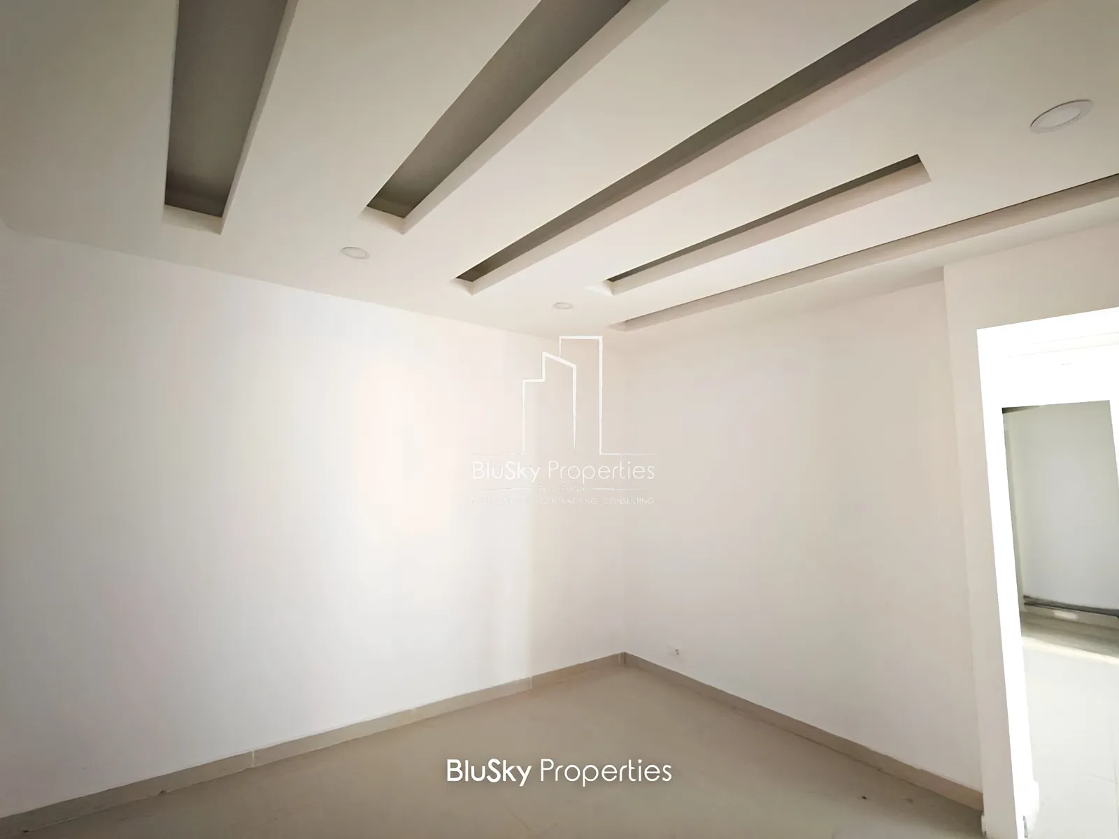 Apartment for Sale in Jouret El Ballout