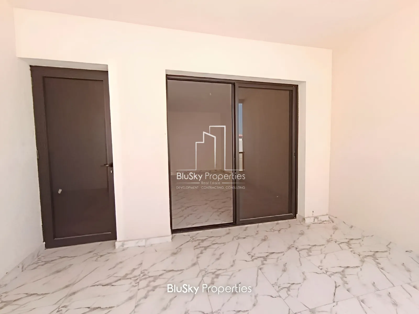 Apartment for Sale in Bouar - 2 bed, 2 bath