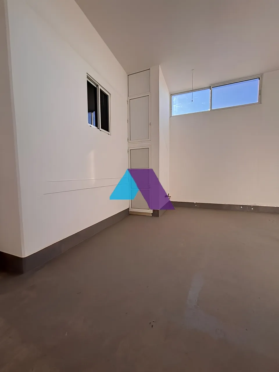 Office for rent in Roumieh