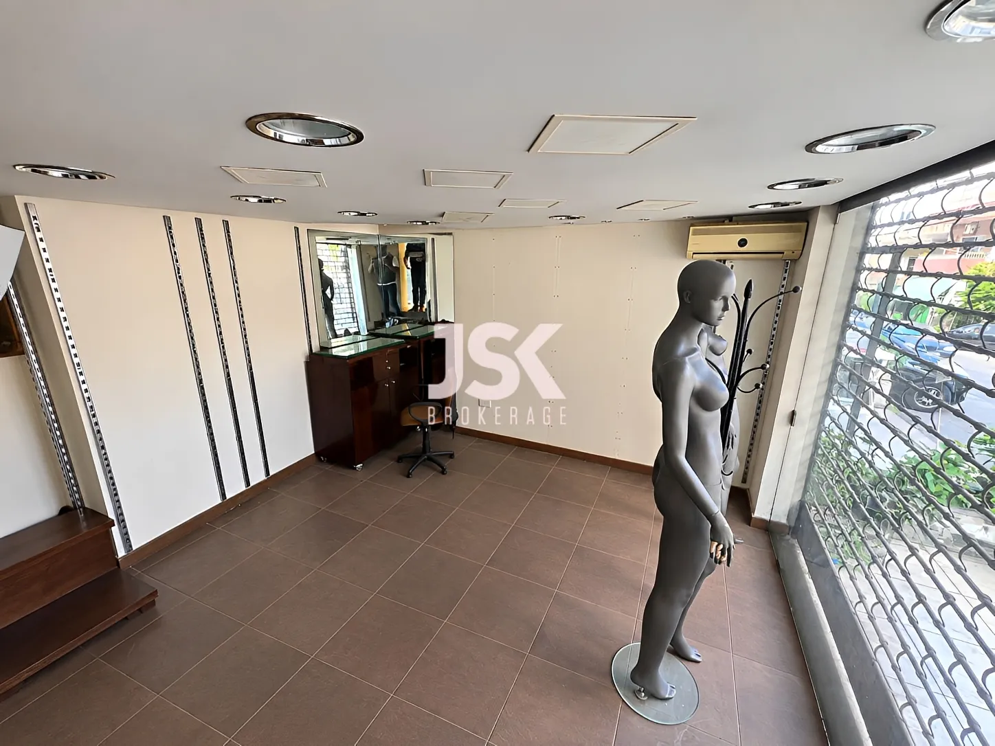 Shop for Rent in Hadath
