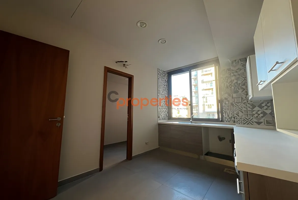 Apartment for Sale in Geitawi - 2 bed, 4 bath