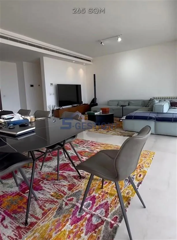 Apartment for Rent in Achrafieh - 3 bed, 5 bath