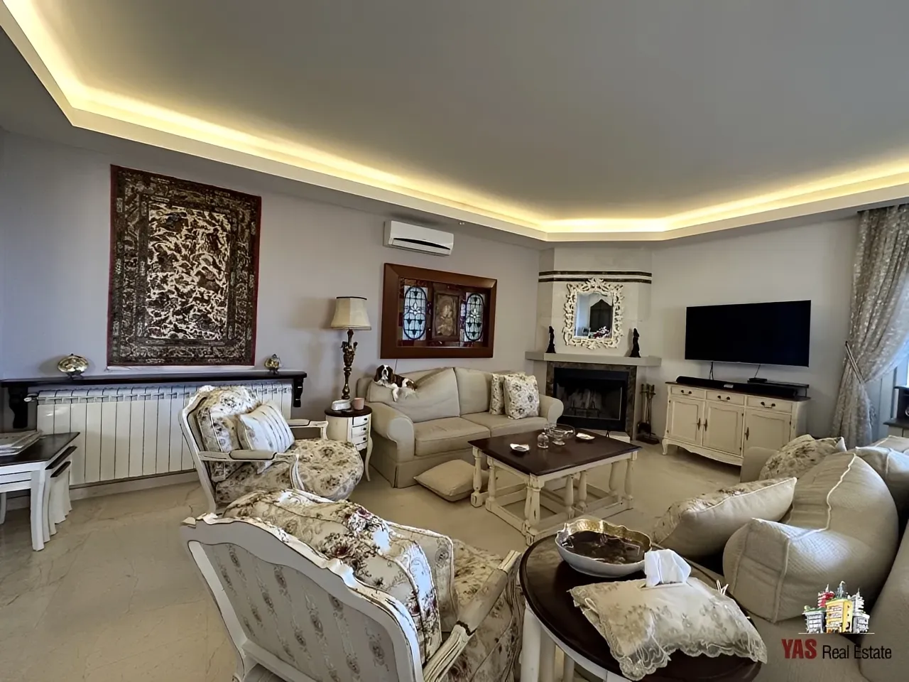 Apartment for Sale in Ballouneh