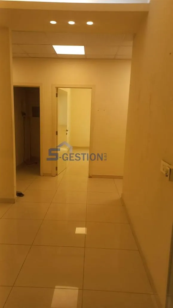 Office for rent in Zalqa