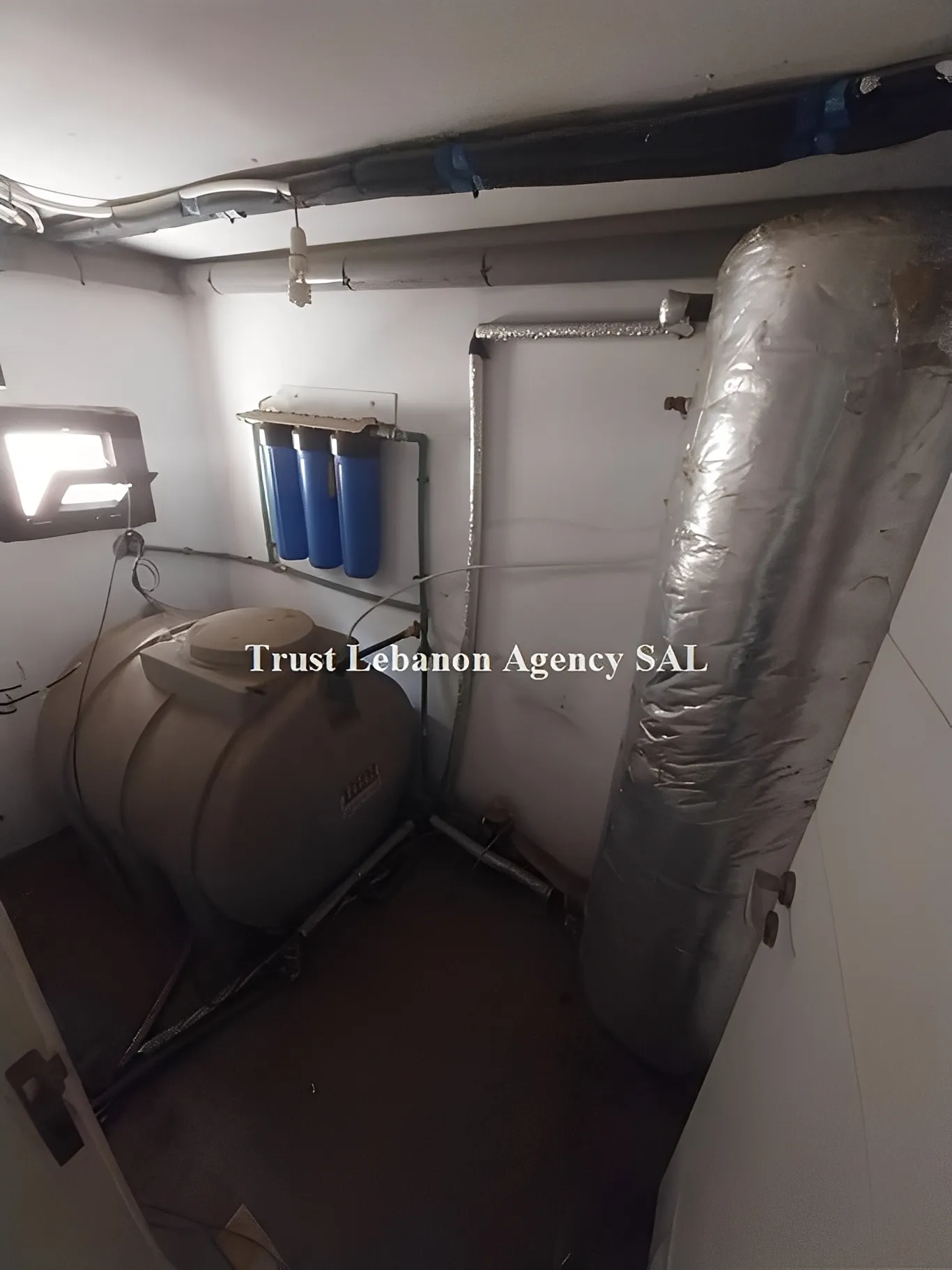 Commercial Property For Rent in Metn, Horsh Tabet
