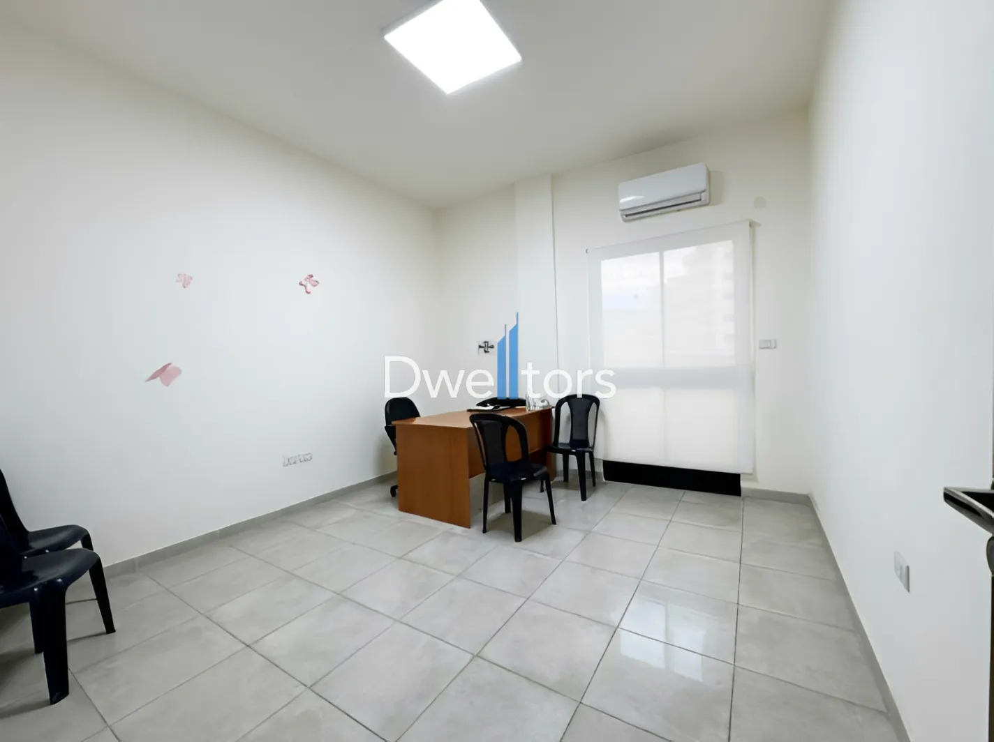 Office for rent in Baouchriyeh