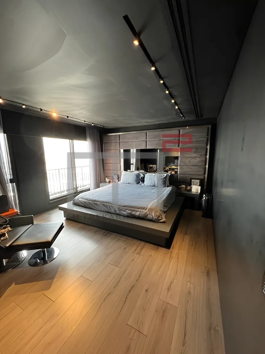 Penthouse for rent in Syoufi