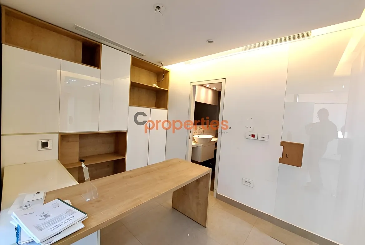 Office for Sale in Jal El Dib