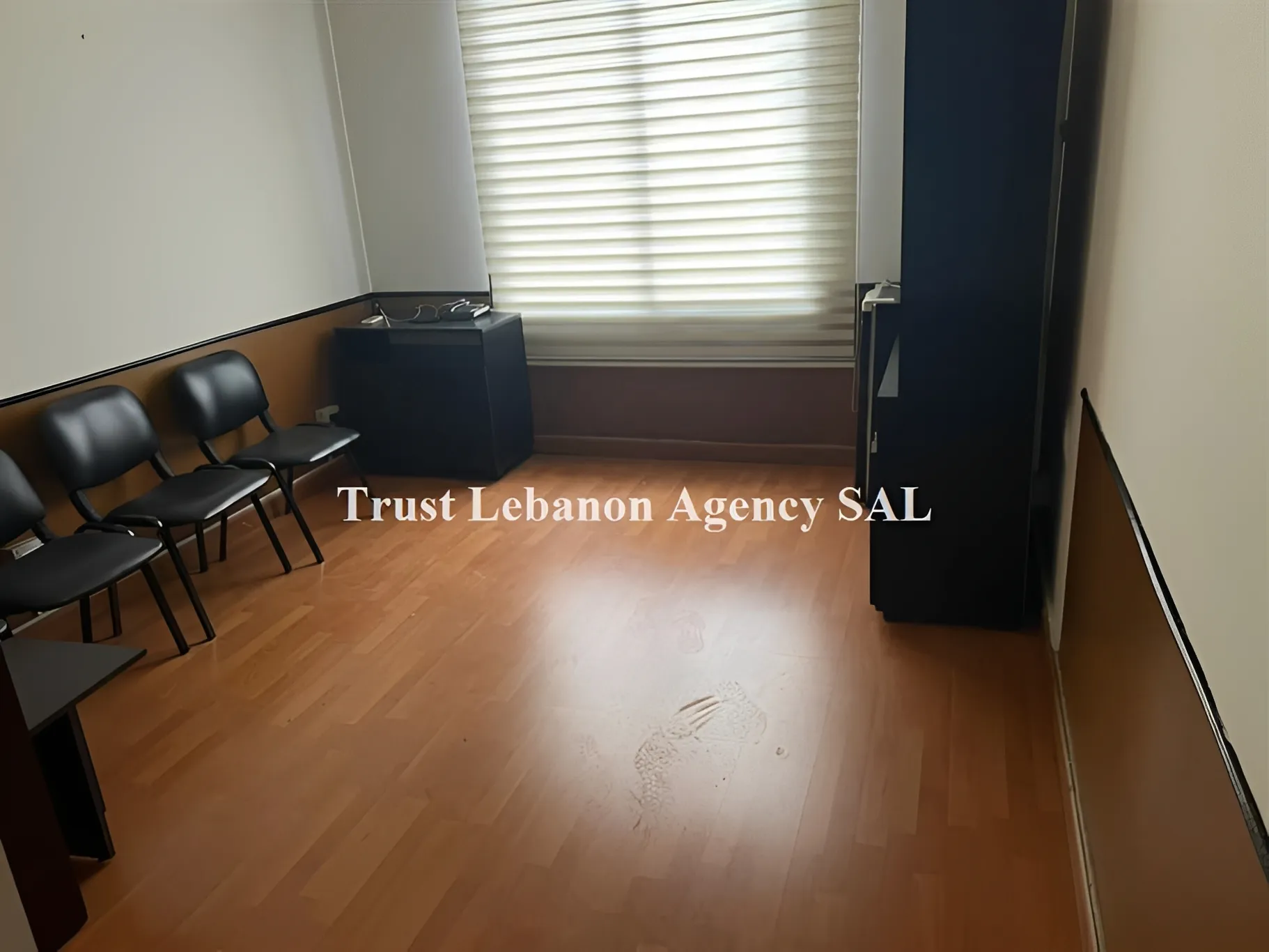 Office for rent in Baabda, Hazmieh
