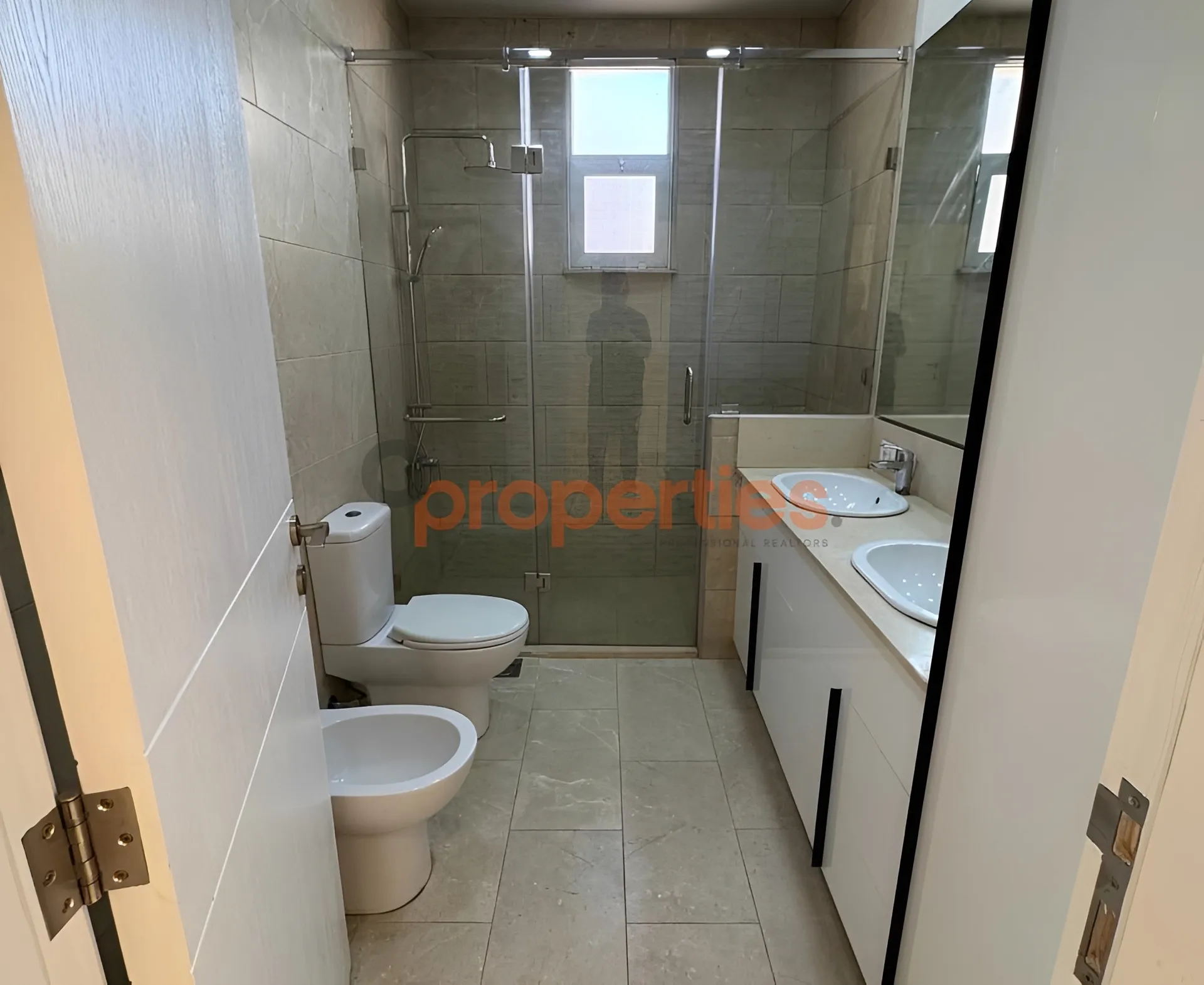 Apartment for Rent in Manara