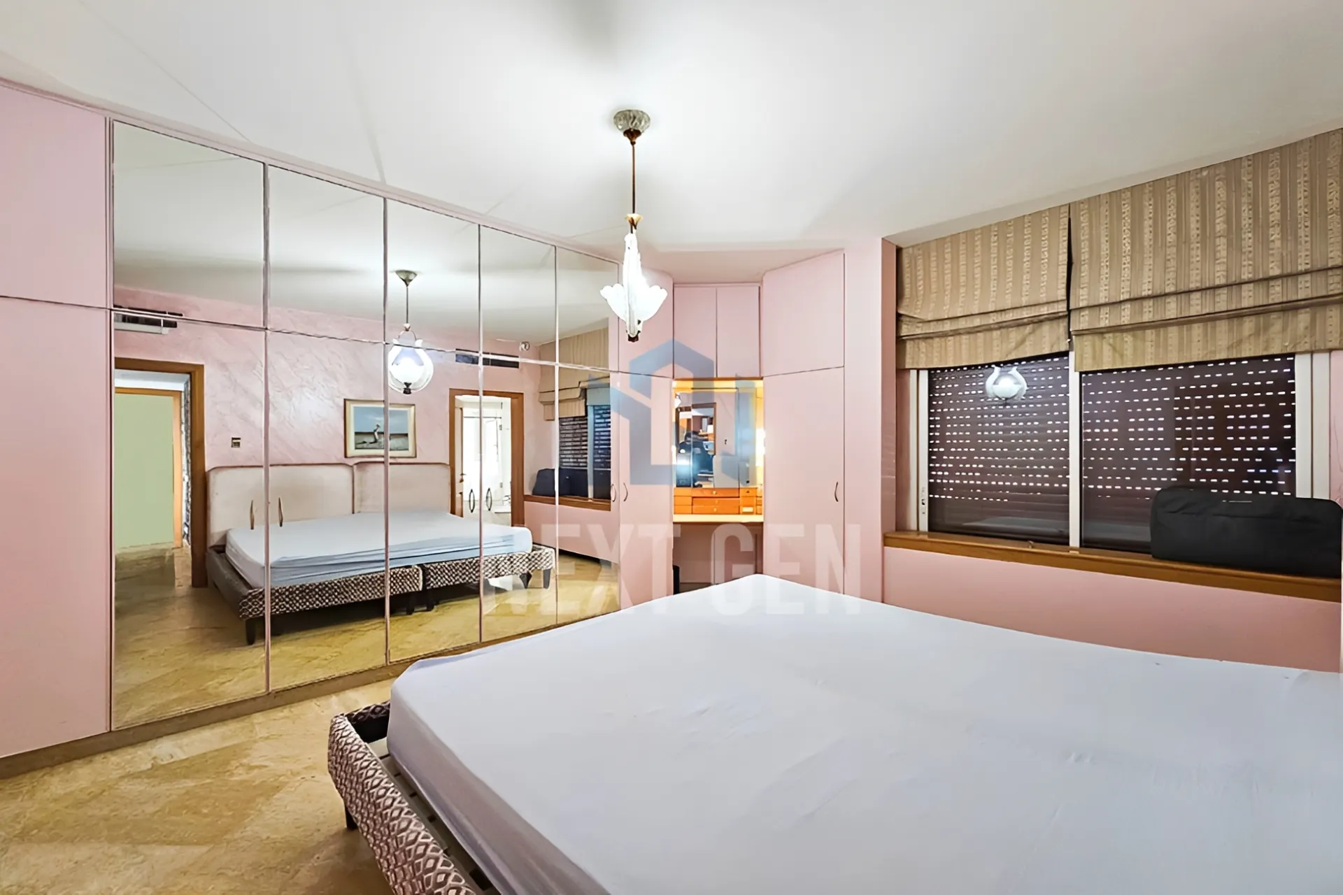 Apartment for sale in Ain Al Mraiseh, Beirut, Lebanon