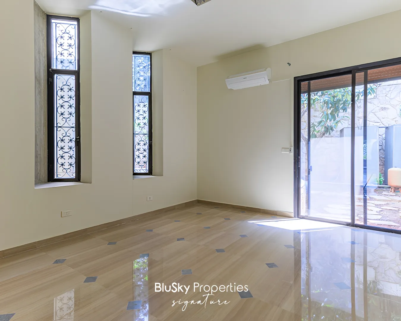 Villa for sale in Monteverde main street، lebanon