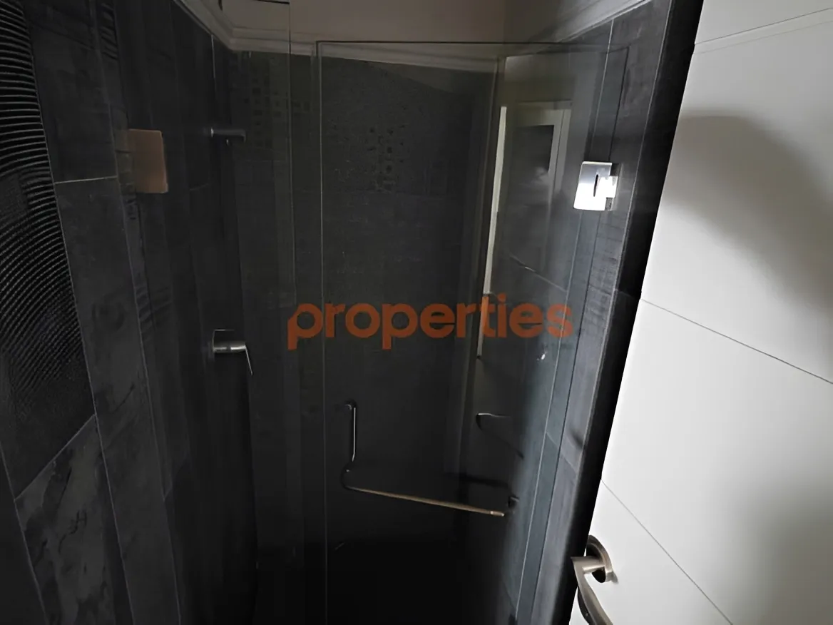 Showroom for Rent in Horch Tabet
