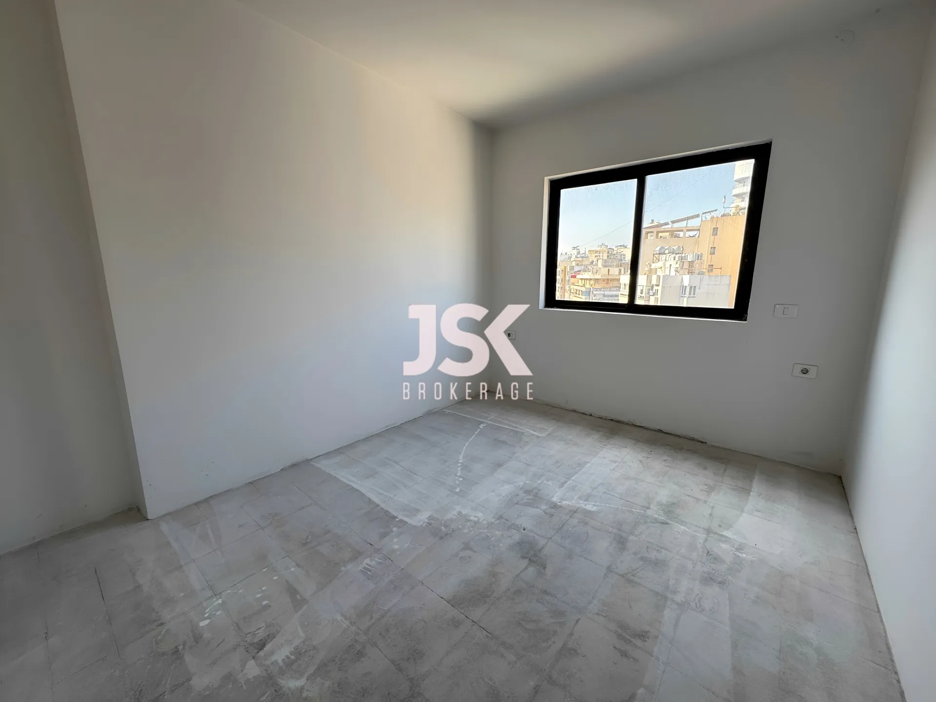 Apartment for Sale in Corniche el Mazraa, Beirut