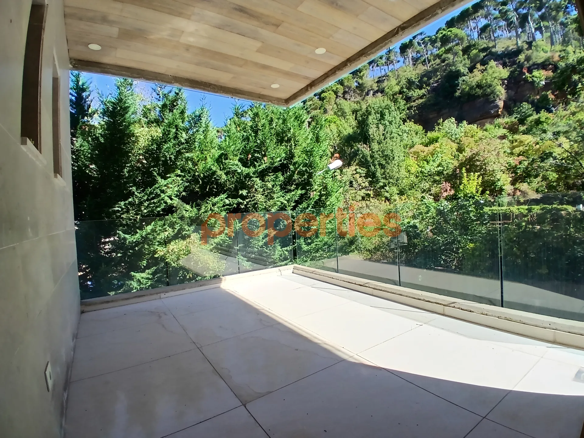 Apartment for Rent in Khenchara & Jouar