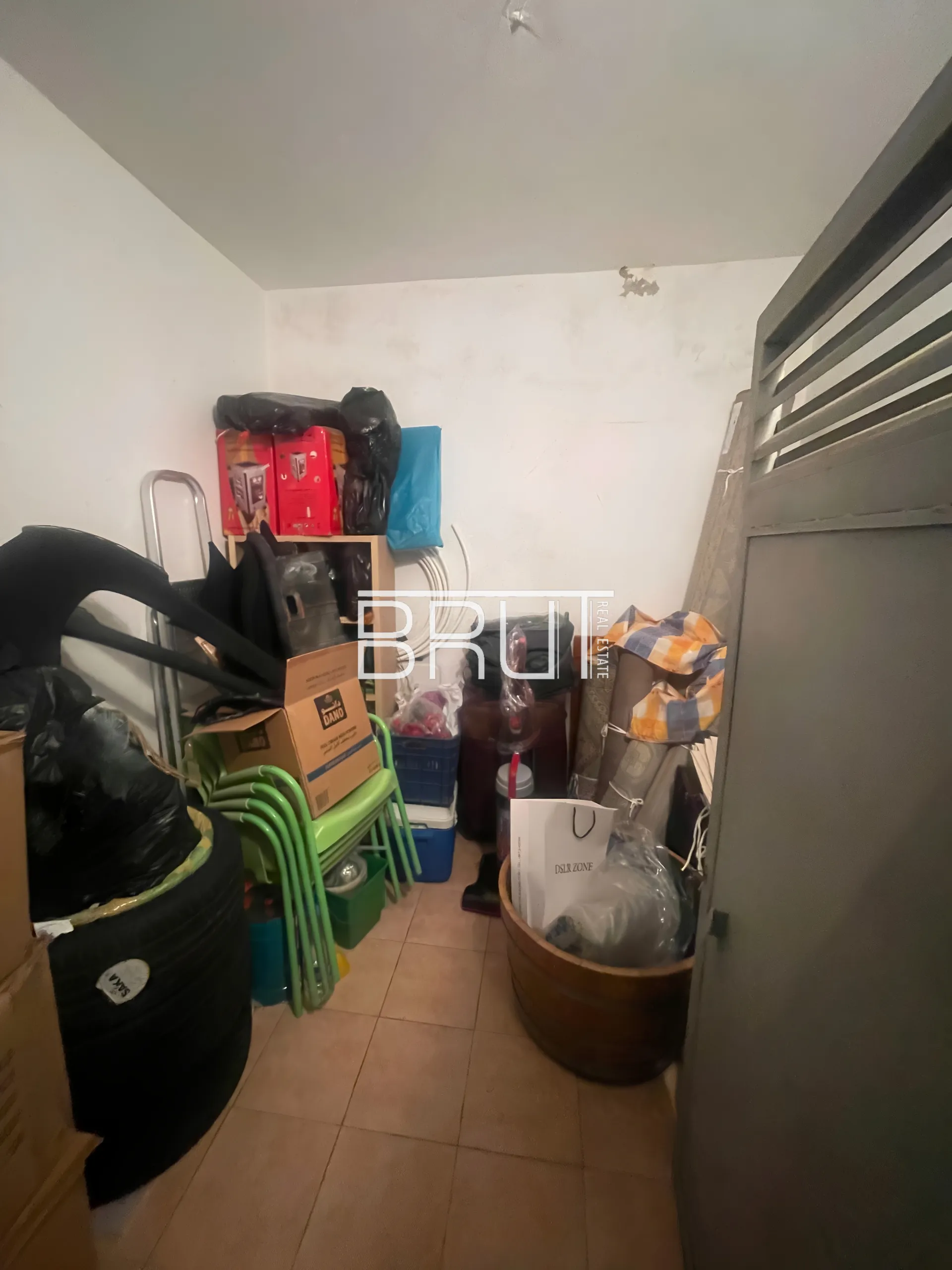Apartment for Sale in Ballouneh