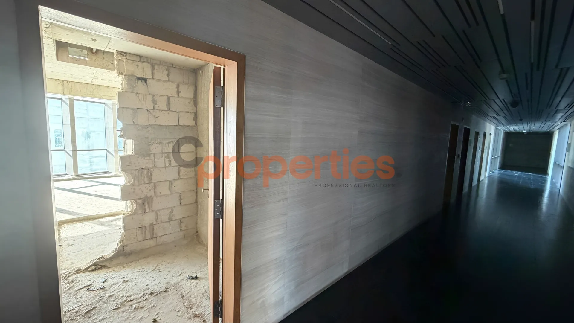 Office for Rent in Saifi Village