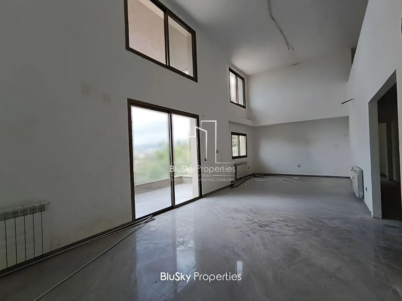Apartment for Sale in Fatka - 4 bed, 5 bath