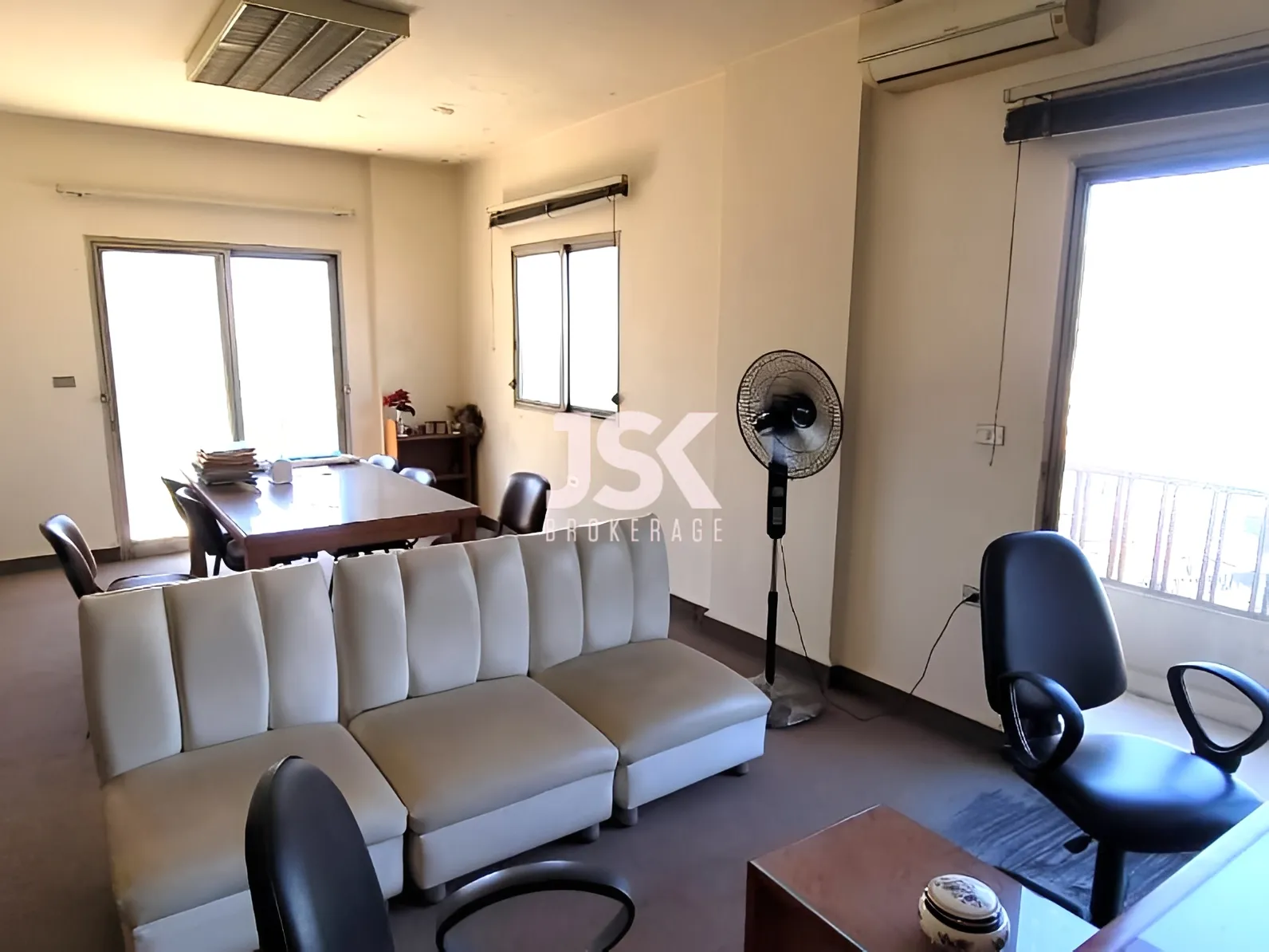 Office for Sale in Jounieh