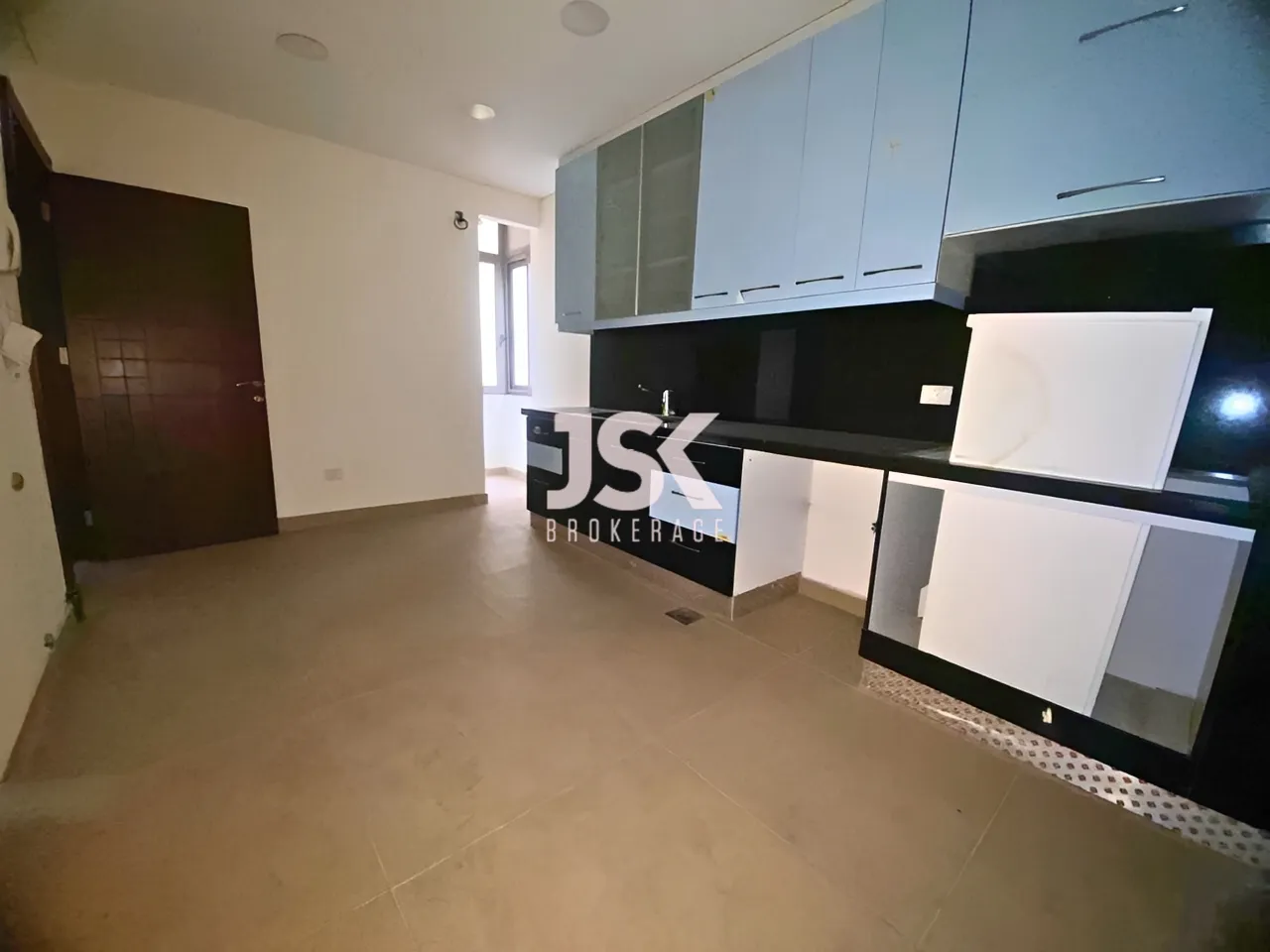 Apartment for Sale in Ras Beirut - 2 bed, 3 bath