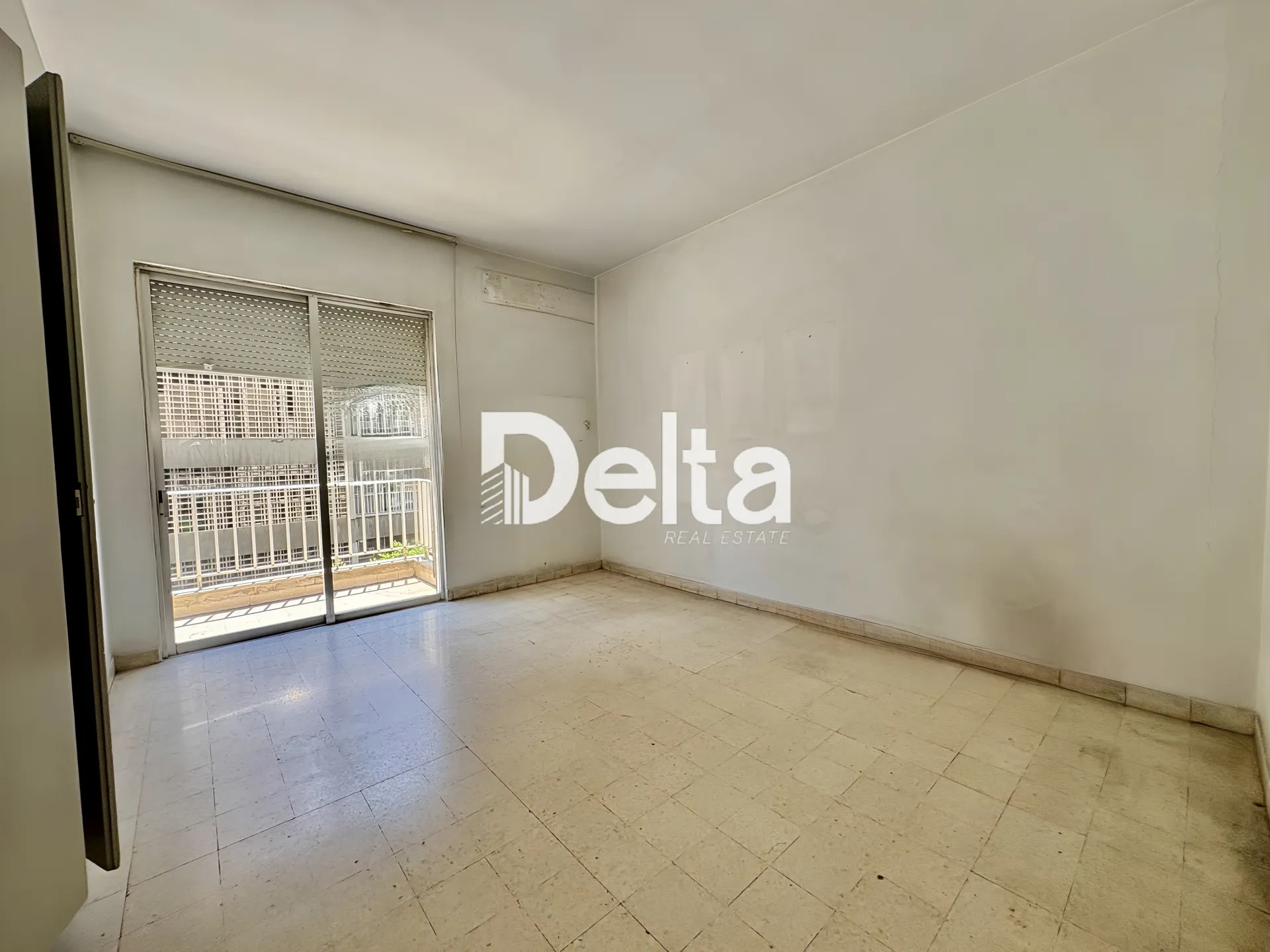 Apartment for rent in Mar elias, beirut, lebanon
