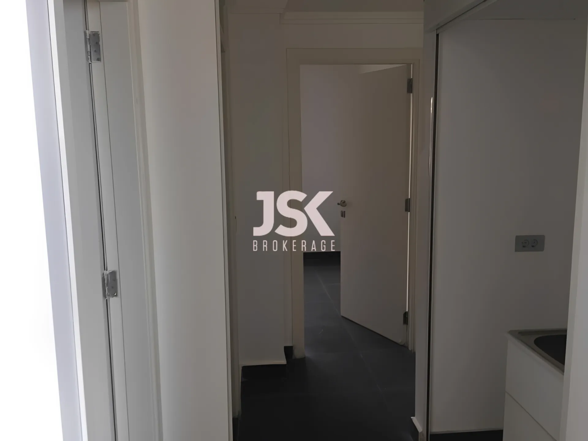 Apartment for Sale in Halat