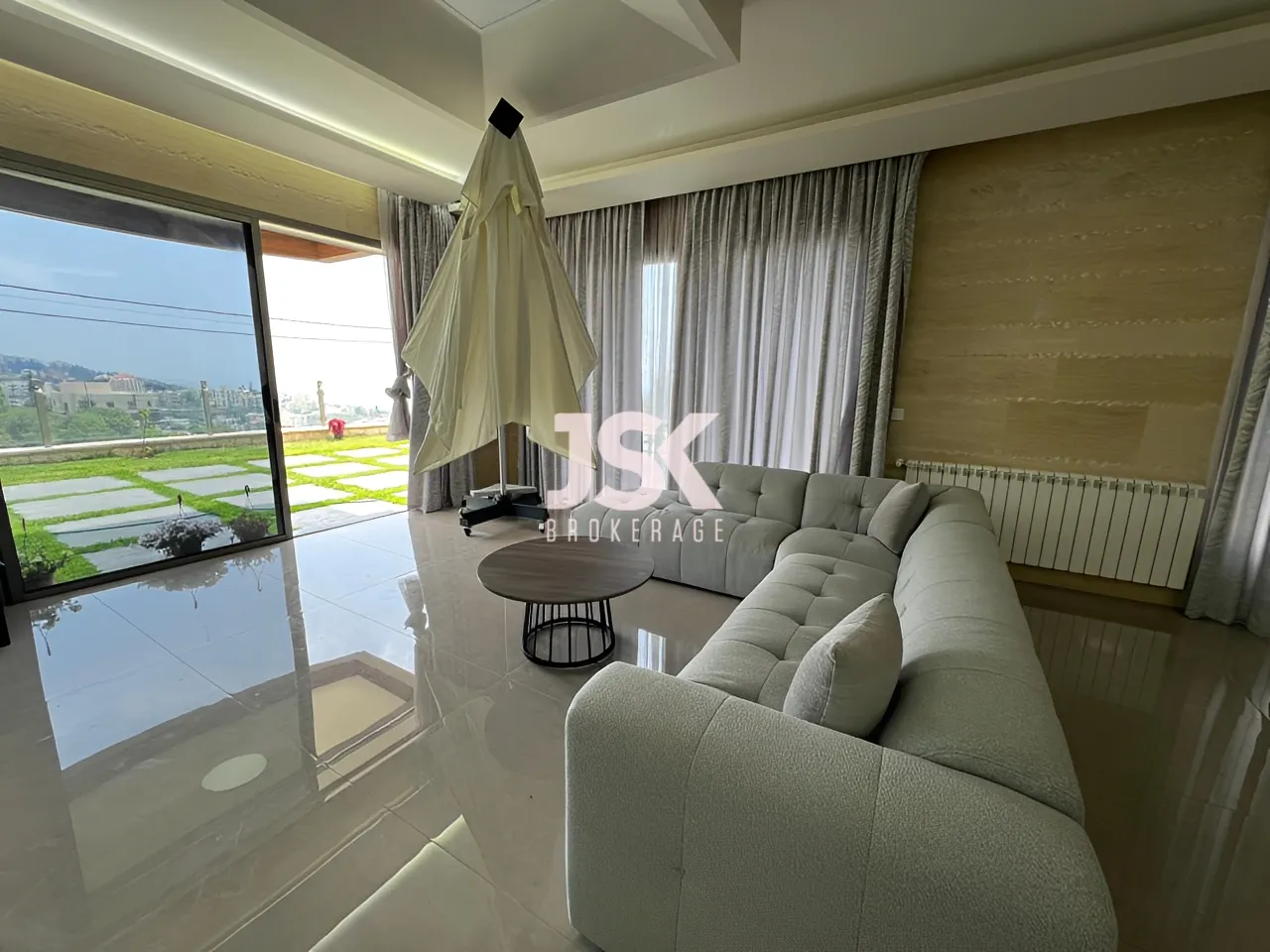 Villa for Sale in Blat