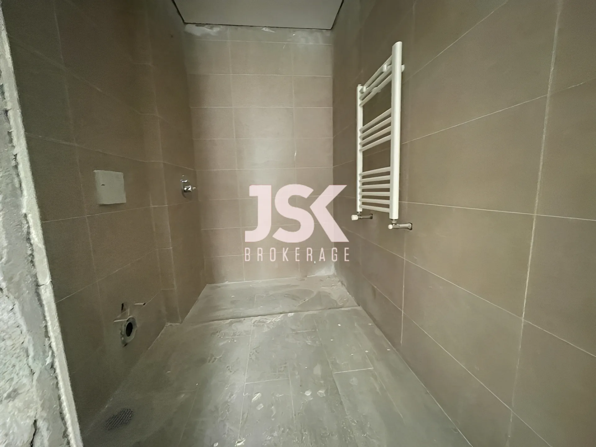 Apartment for Sale in Adma w Dafnah, Lebanon - 3 bed, 3 bath