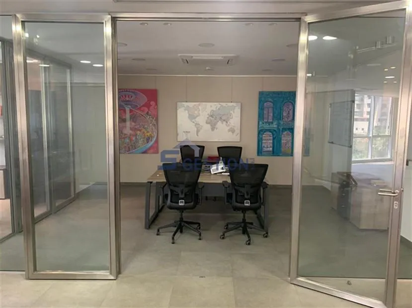 Office for rent in Horch Tabet