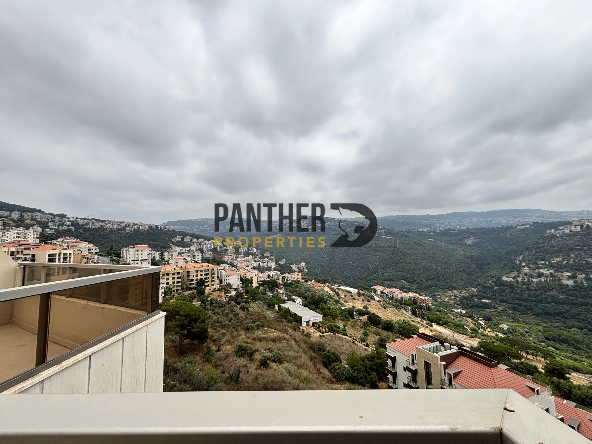 Loft for sale in Mansourieh, lebanon - 1 bed, 2.0 bath