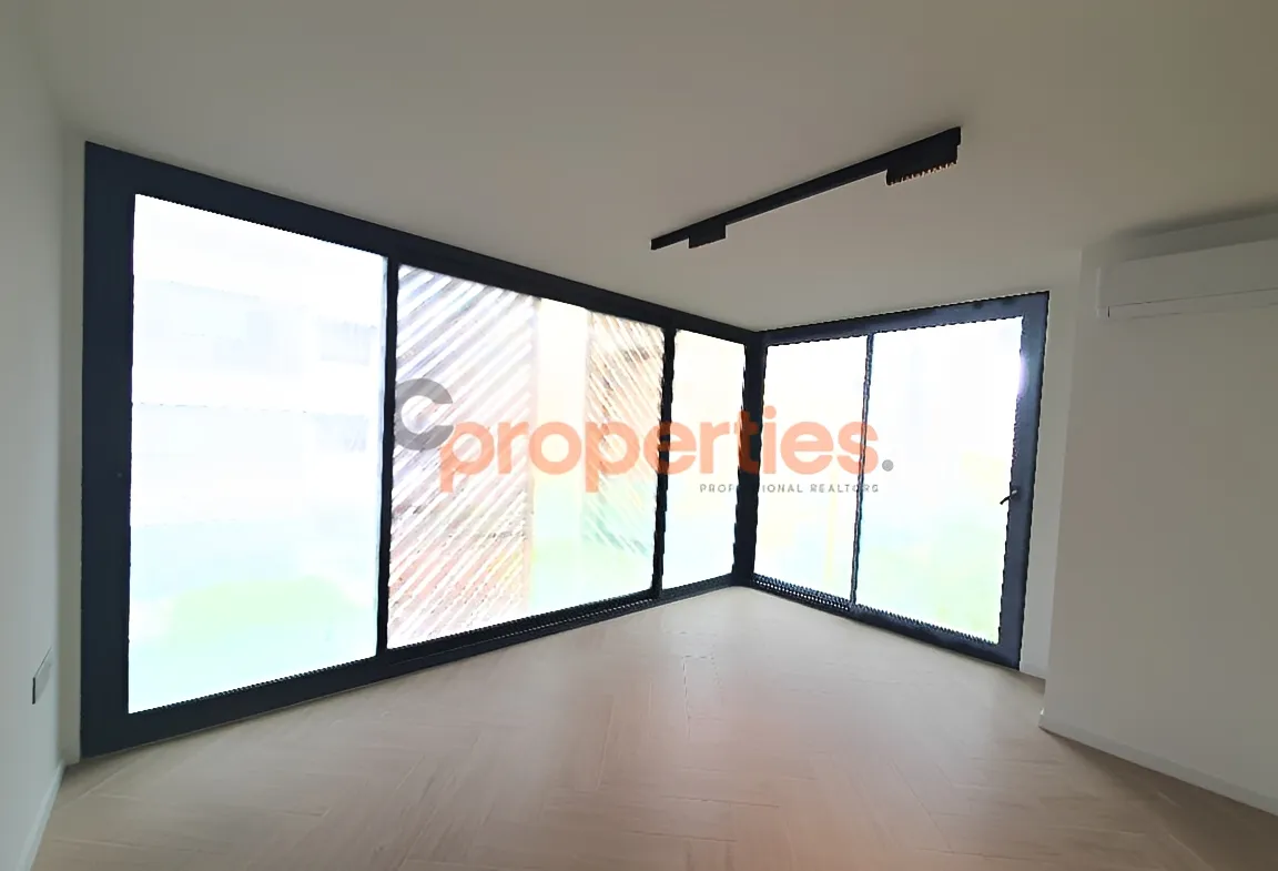 Apartment for Rent in Achrafieh - 3 bed, 5 bath