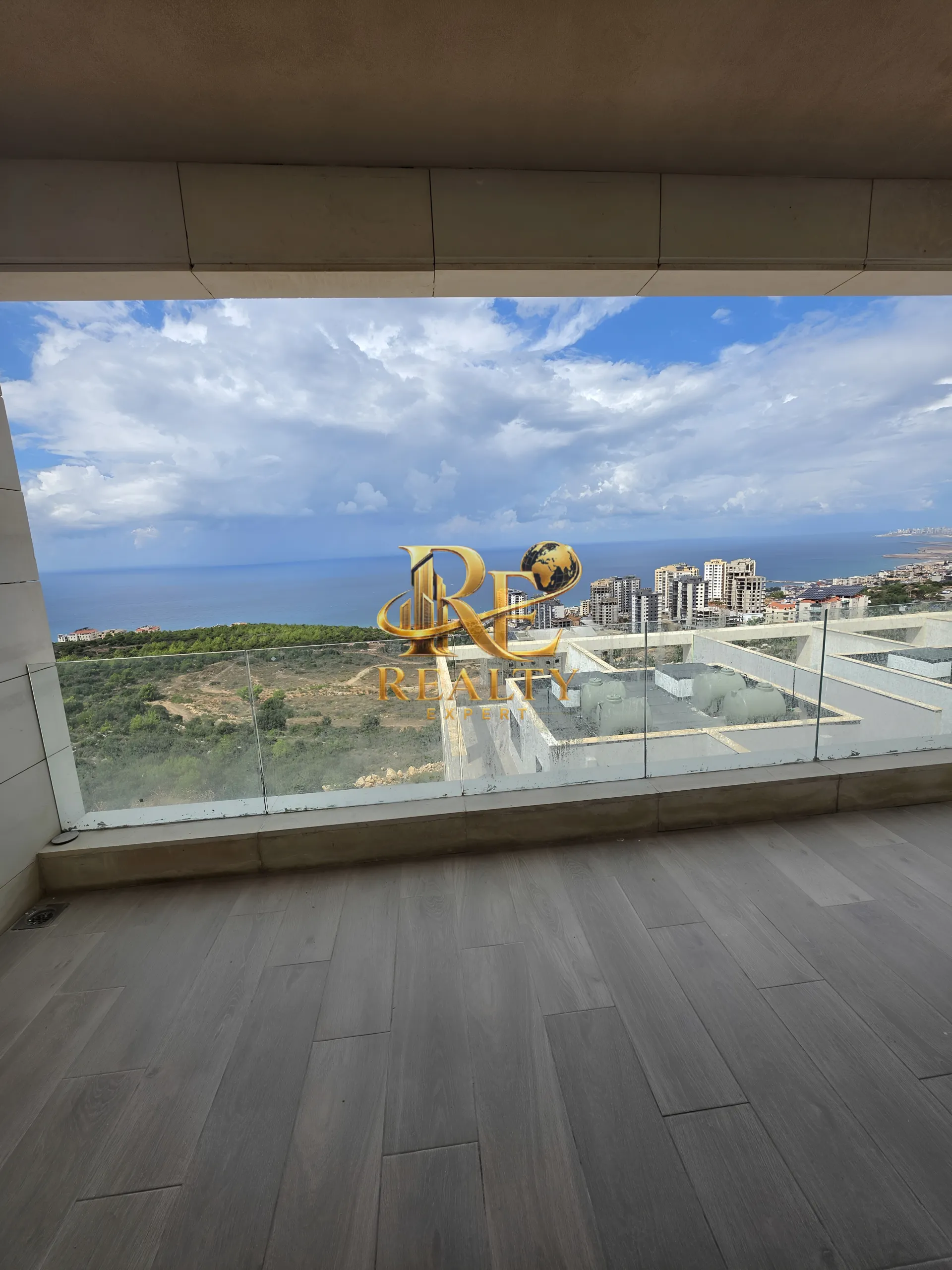 Apartment for sale in Aaramoun