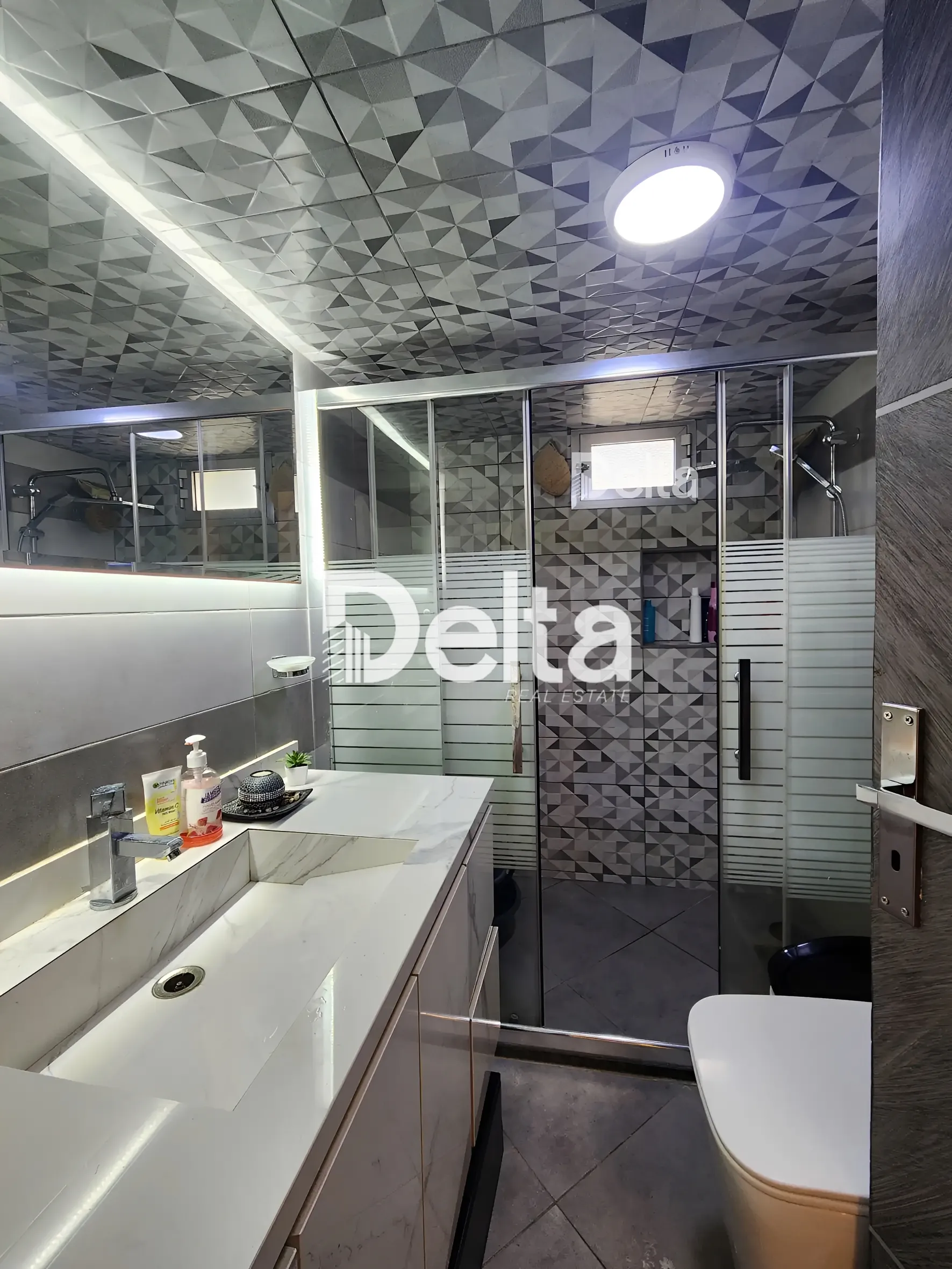 Apartment for sale in Chouaifet el qoubbeh, lebanon