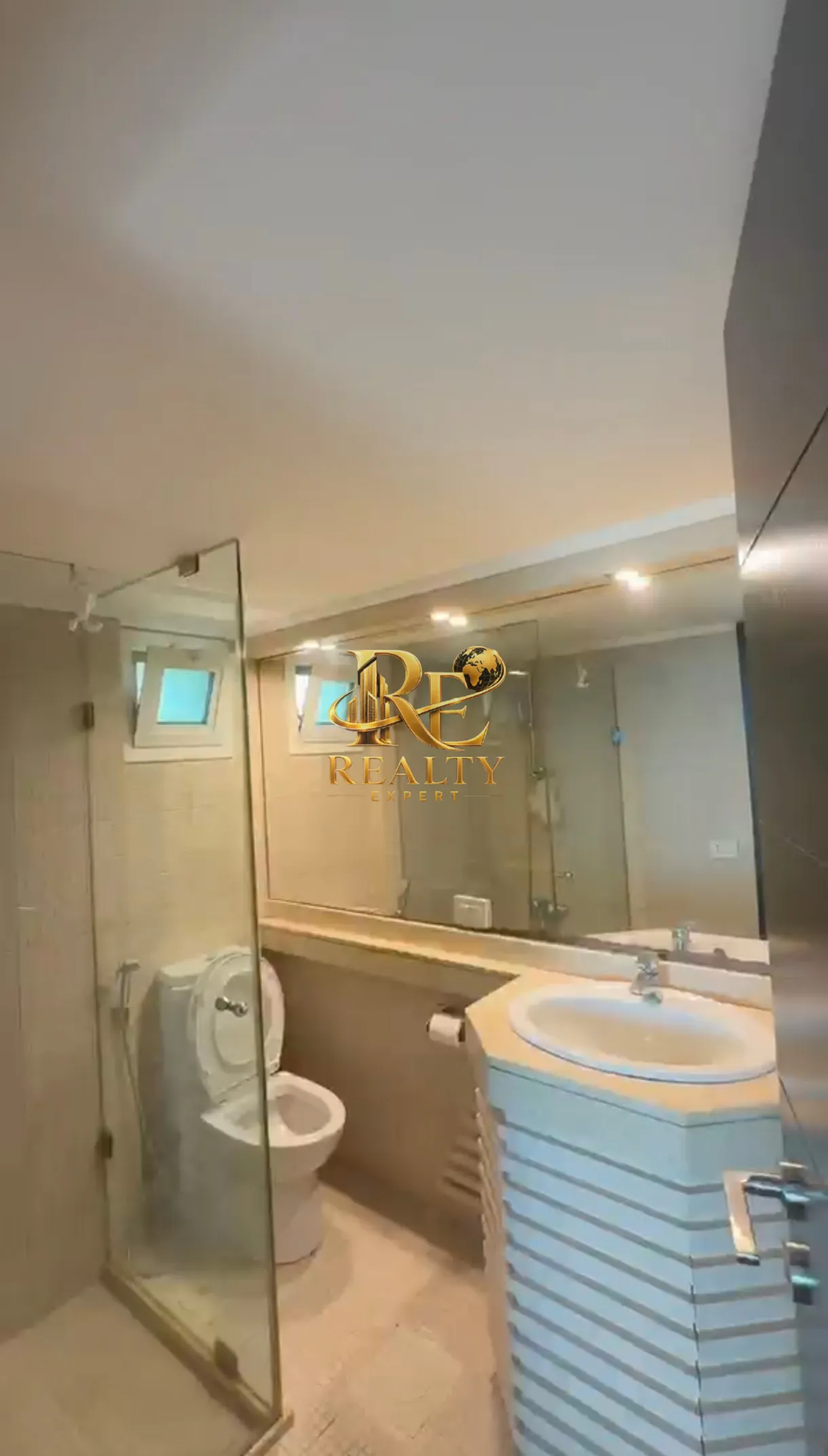 شقة for sale in الروشة، بيروت، لبنان