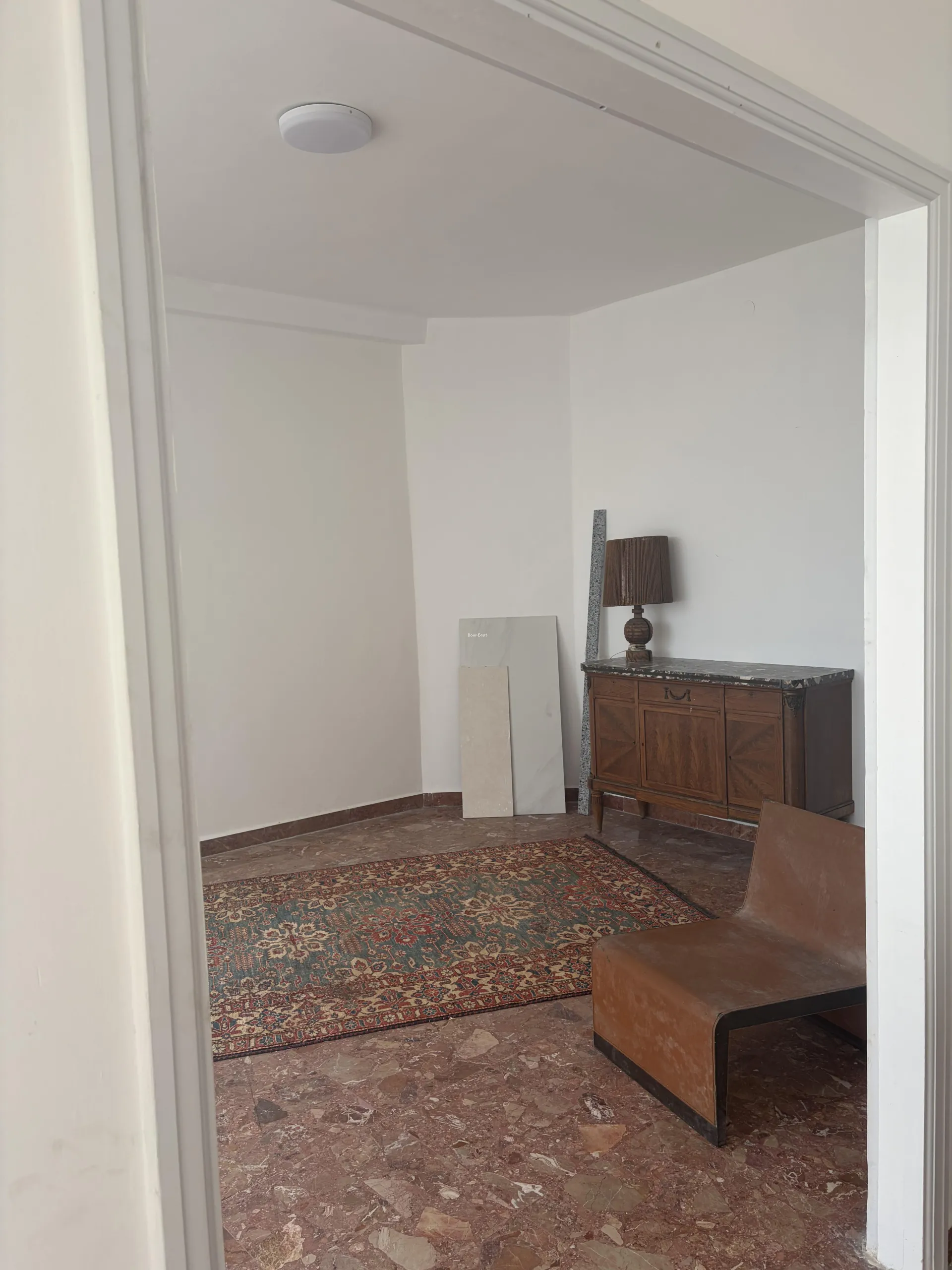 Apartment for rent in Clemenceau, Bayrut
