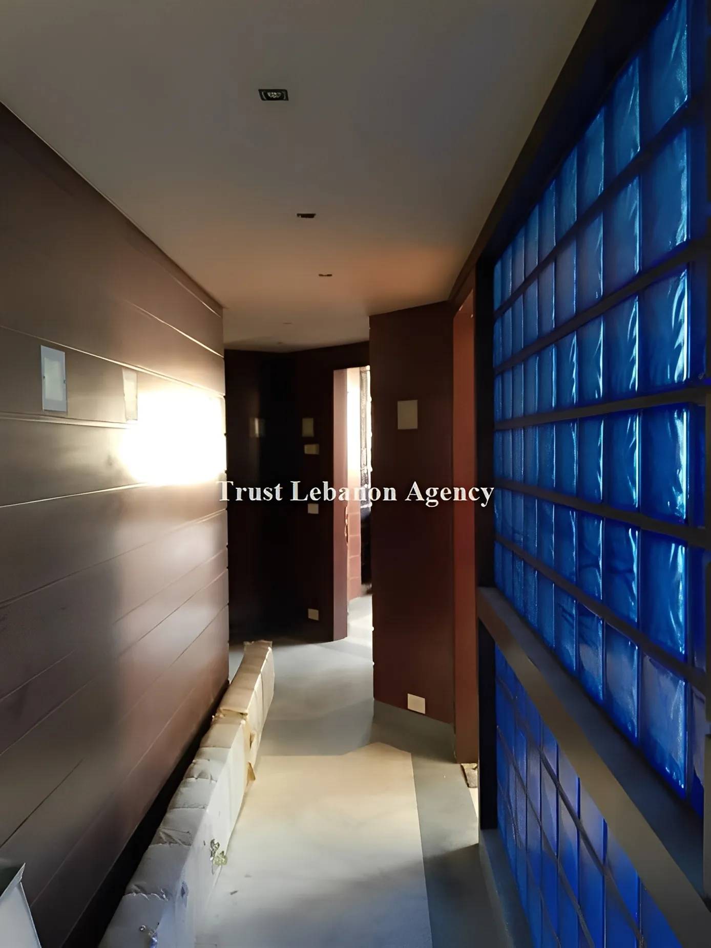 Office for rent in Achrafieh