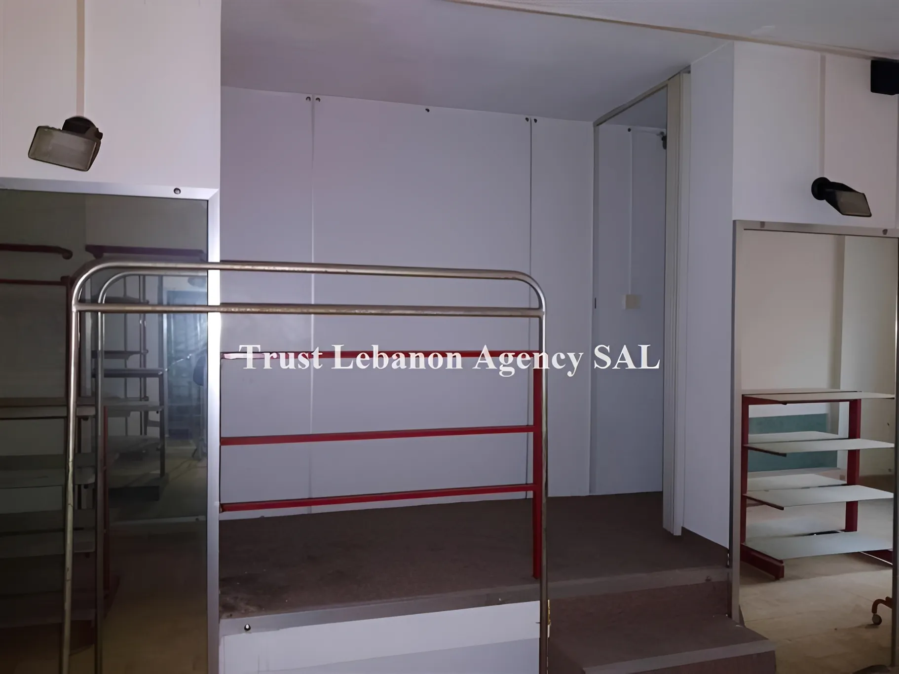 Shop for sale in Metn, Sid El Bauchrieh
