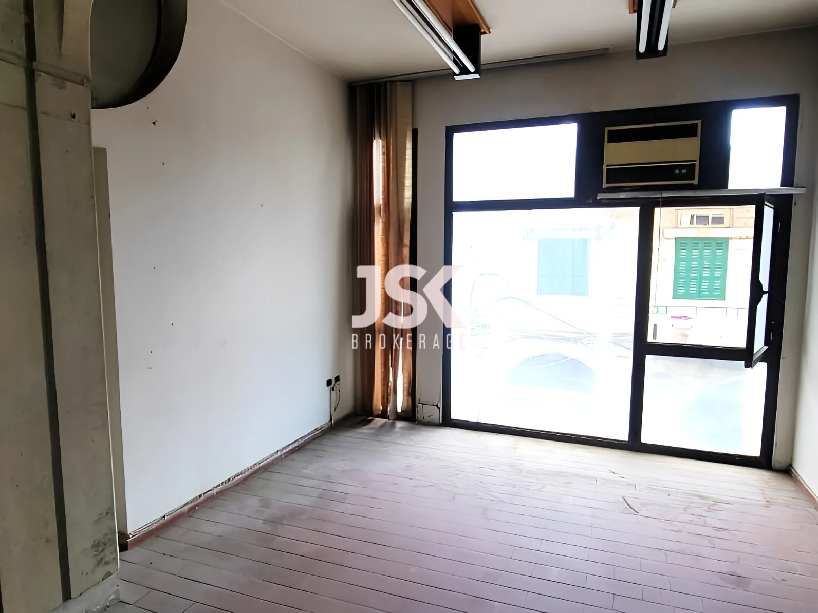 Office for Rent in Jounieh