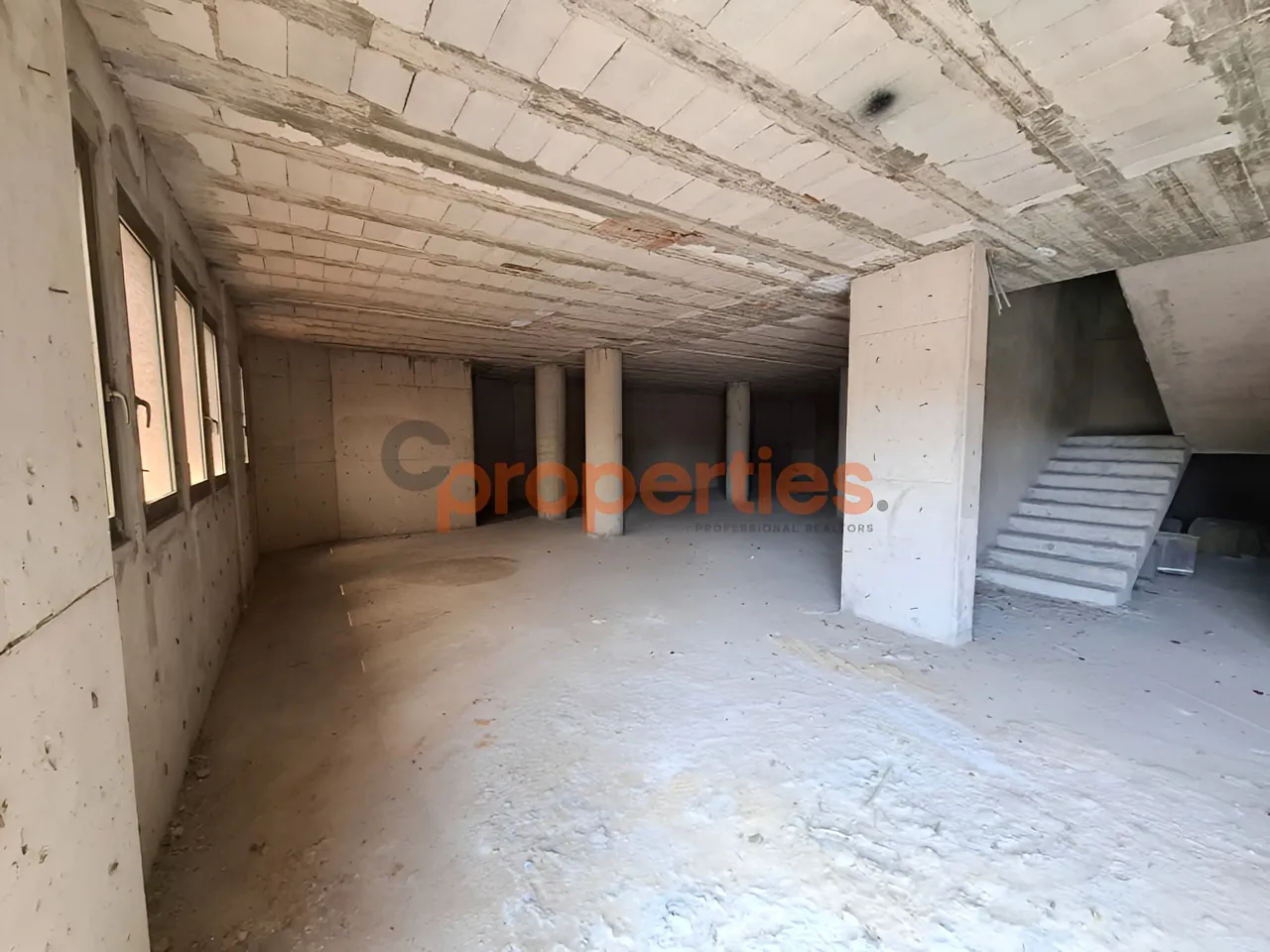 Showroom for rent in Kaslik, Lebanon