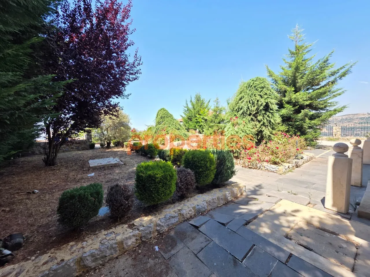 Villa for Rent in Zaarour