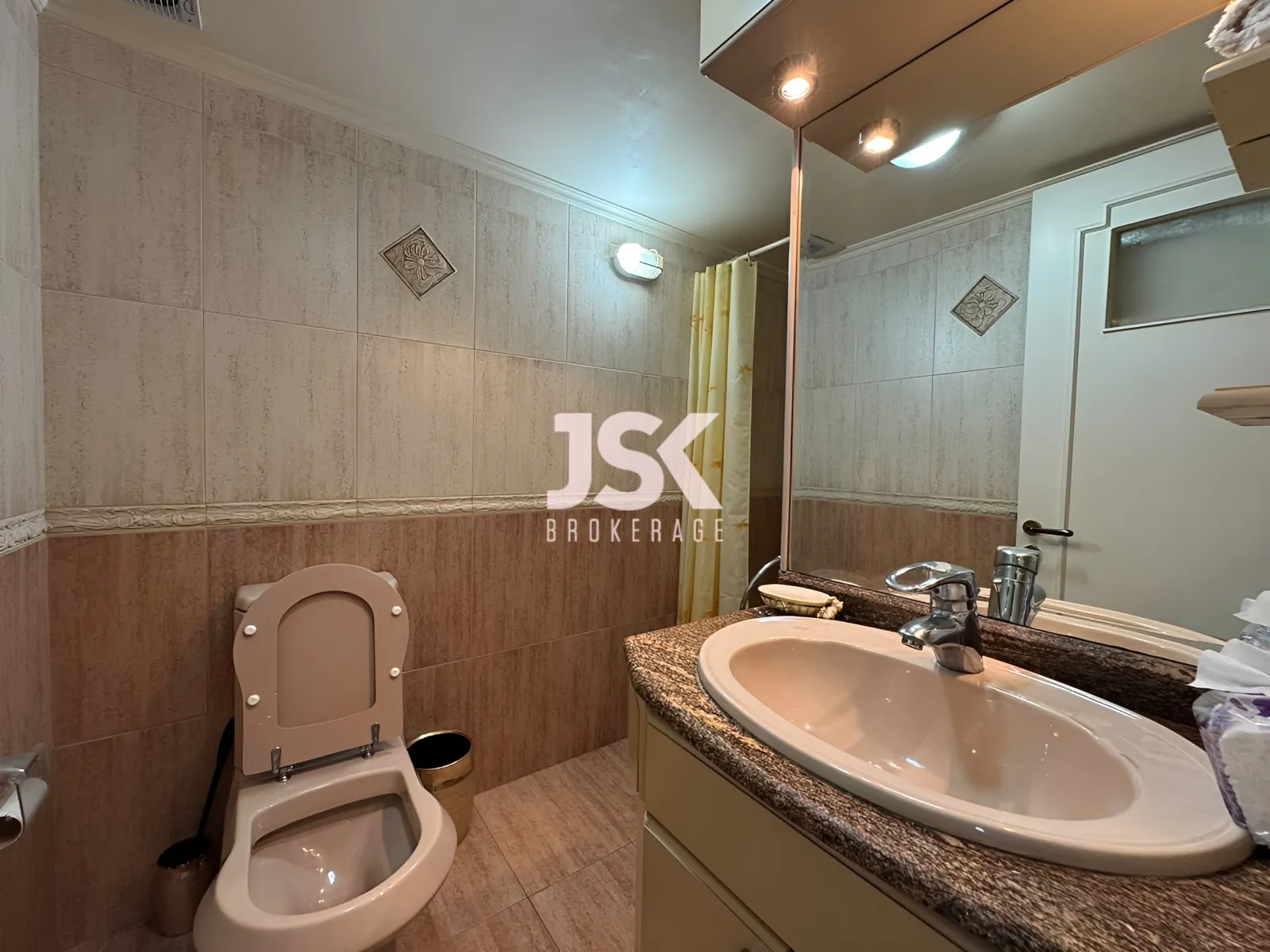 Apartment for Rent in Achrafieh