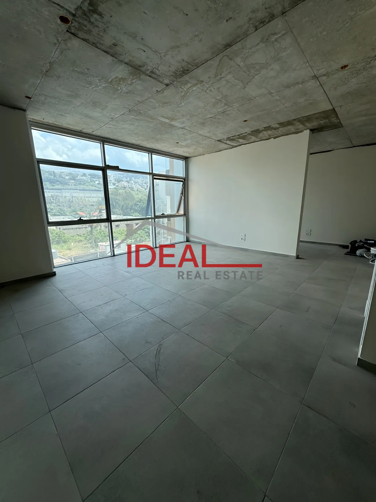 Office for rent in Dbayeh, Lebanon