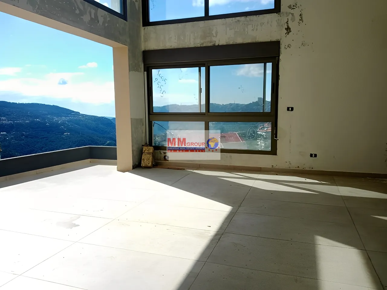 Duplex for Sale in Al Oyoun - 3 bed, 5 bath
