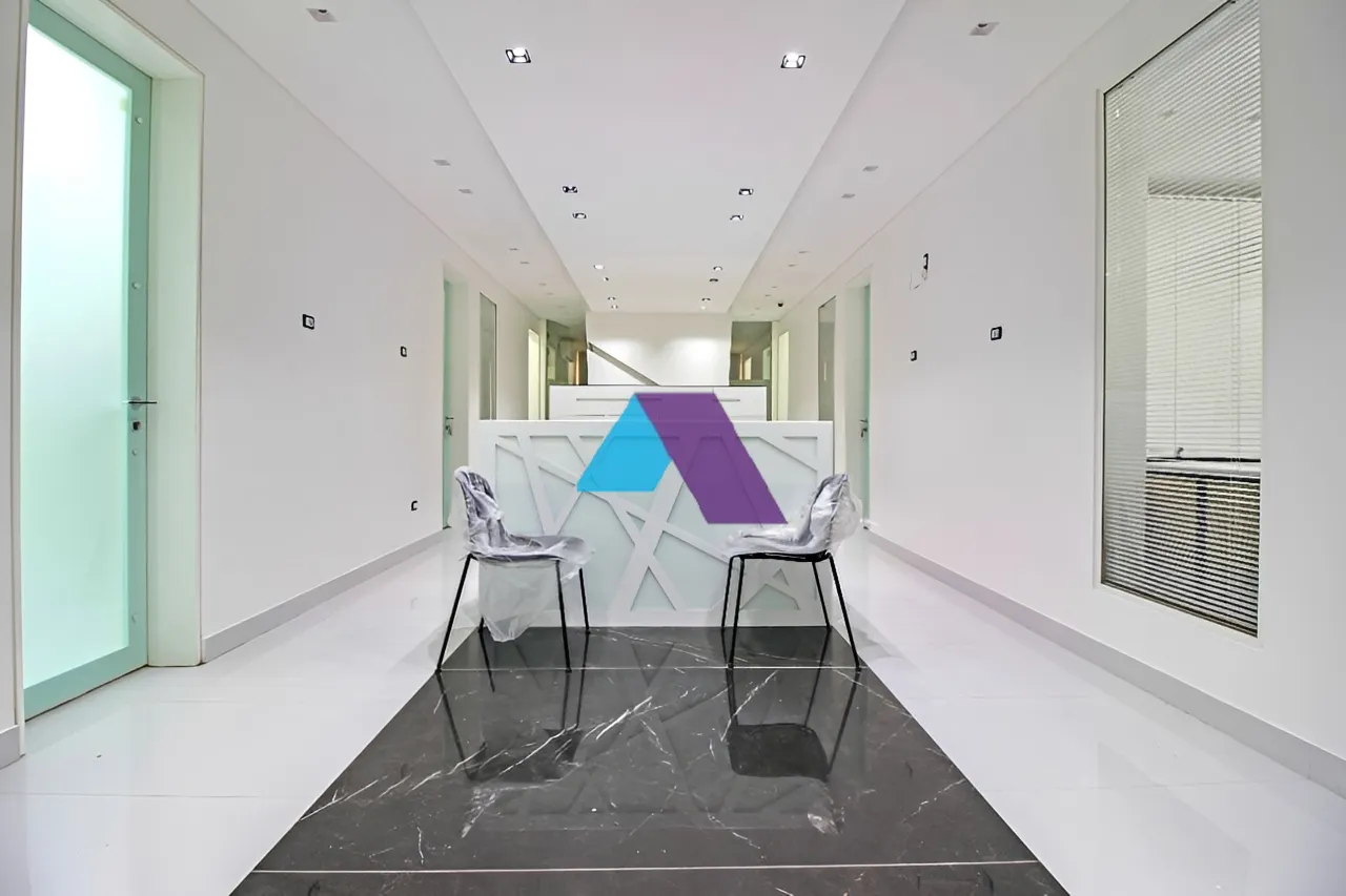Office for Sale in Hamra