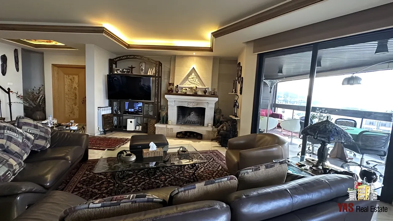 Apartment for Sale in Ballouneh