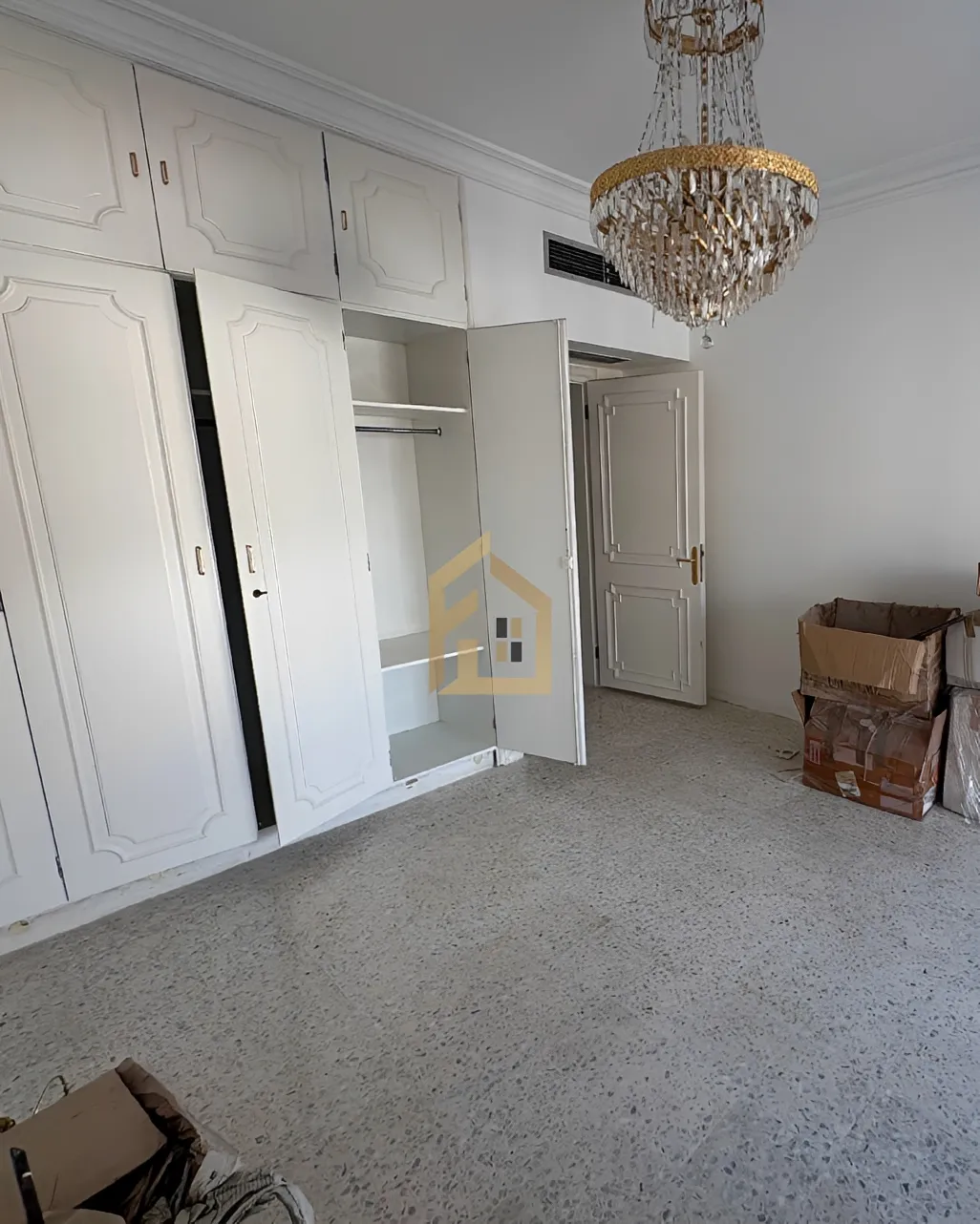 Apartment for rent in Ramleh Al Bayda, Beirut, Lebanon
