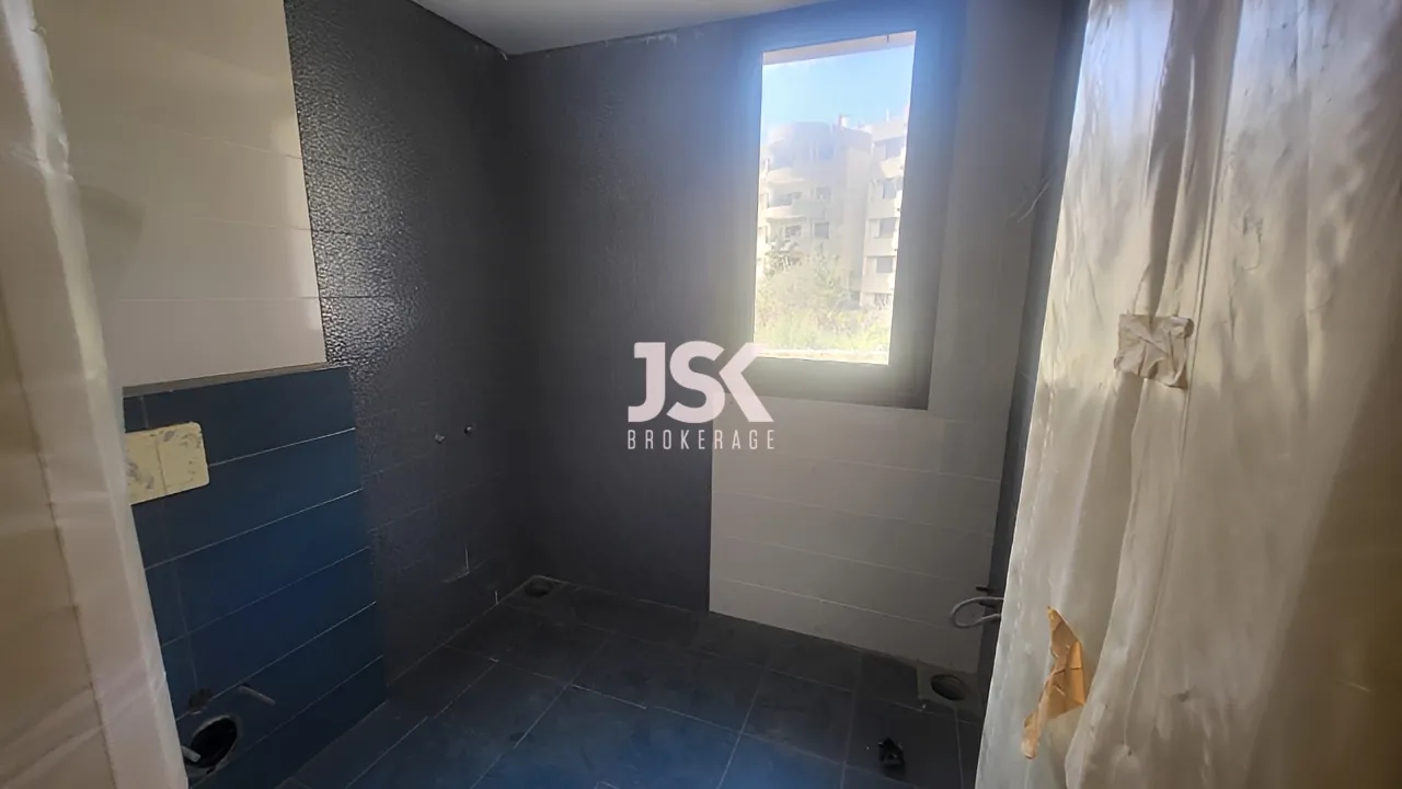 Apartment for Sale in Adma w Dafnah