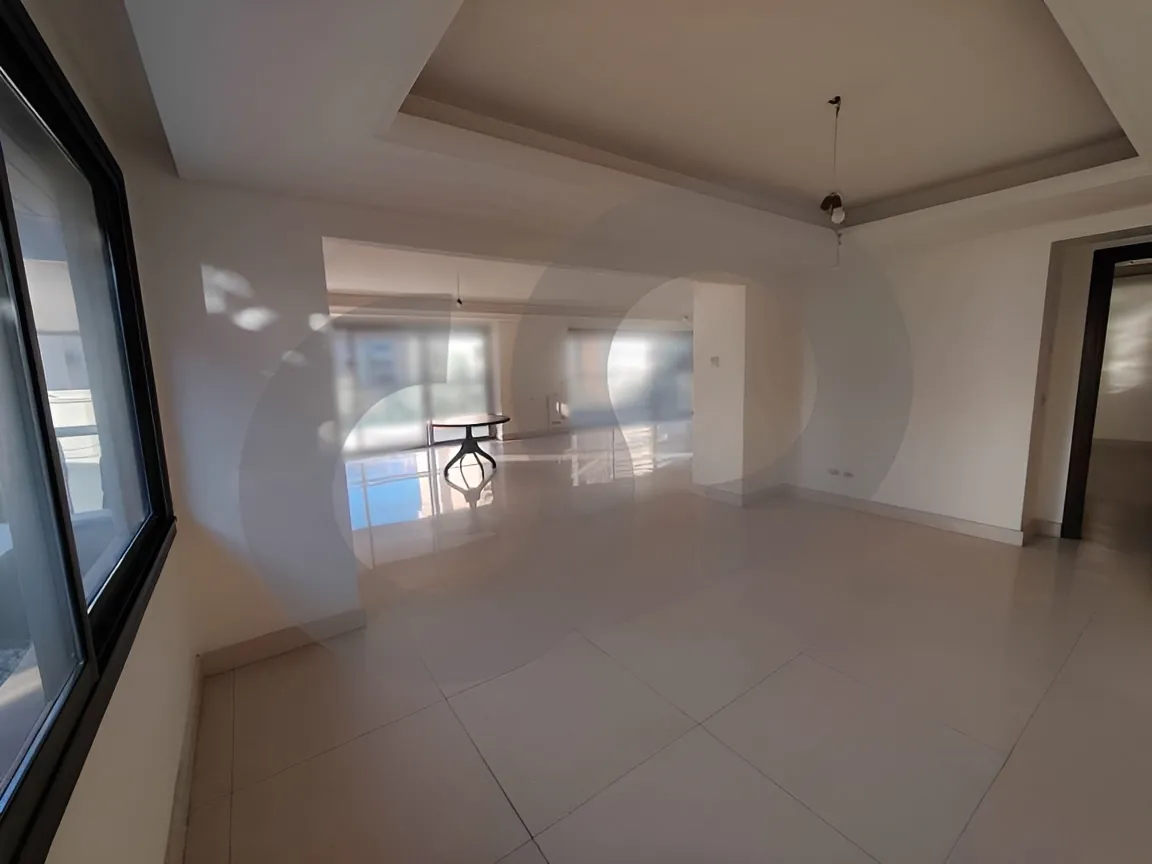 Apartment for Sale in Kraytem - 4 bed, 7 bath