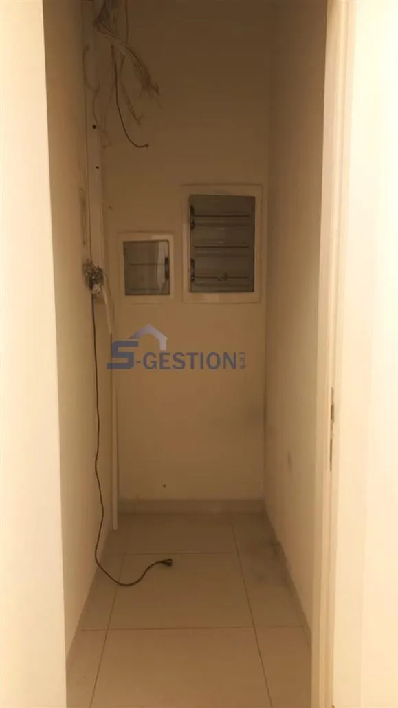 Office for rent in Zalqa