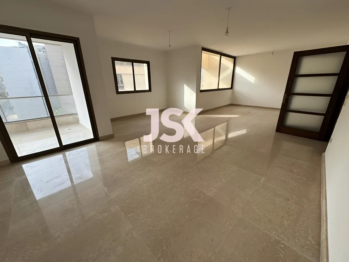 Apartment for Sale in Kraytem, Beirut, Lebanon - 3 bed, 4 bath